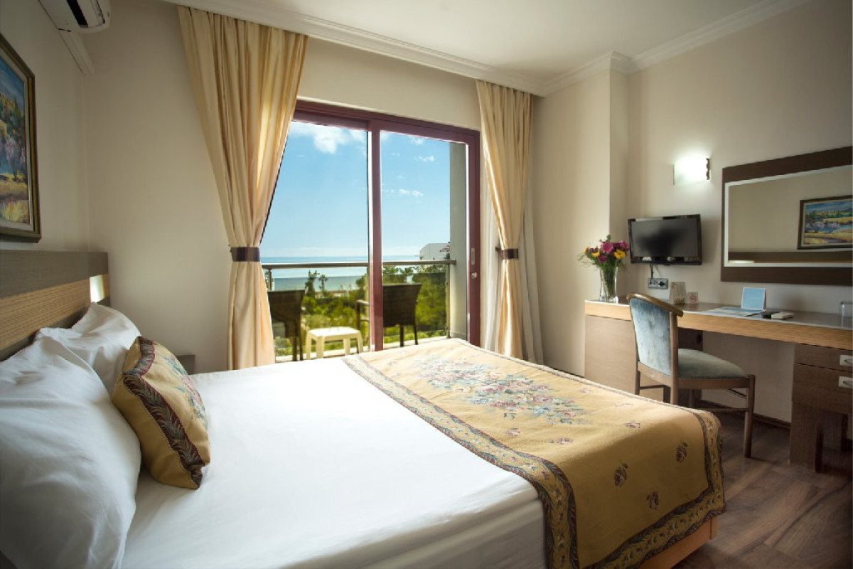 PERRE LA MER HOTEL