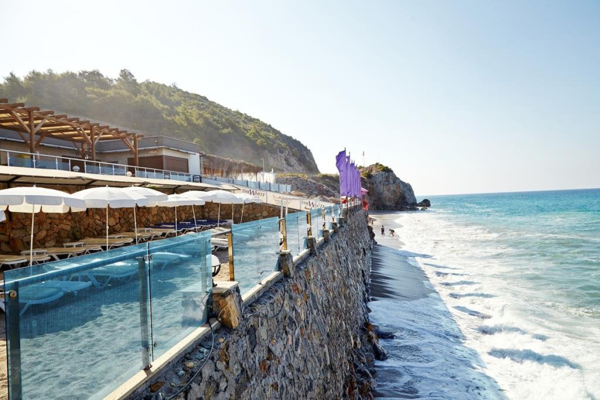 WHITE CITY BEACH HOTEL +16 (ADULT ONLY)