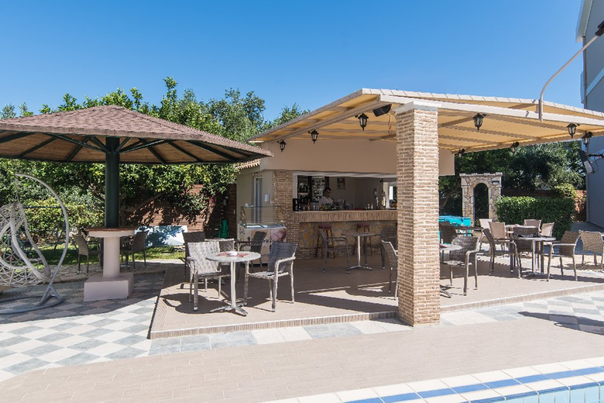 Maistrali Hotel (Tragaki )
