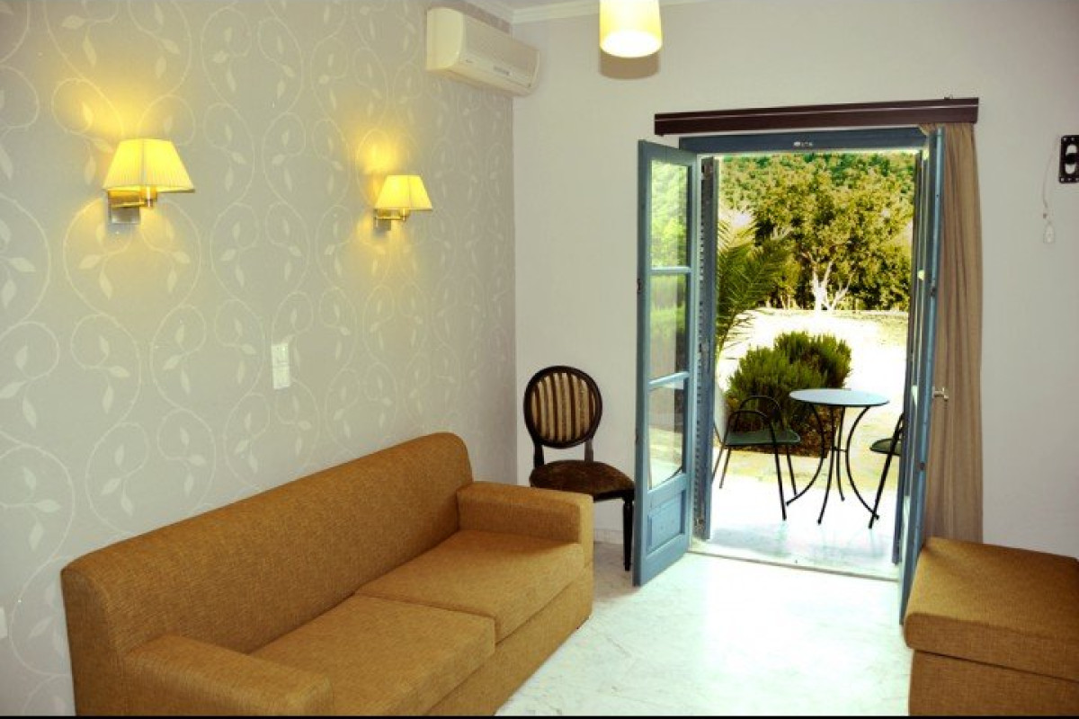 Karavostasi Beach Hotel (vechi)