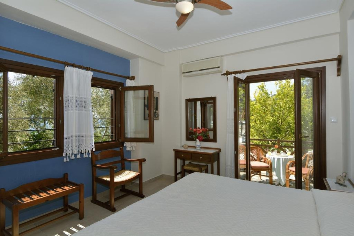 Diplomats Holidays Hotel