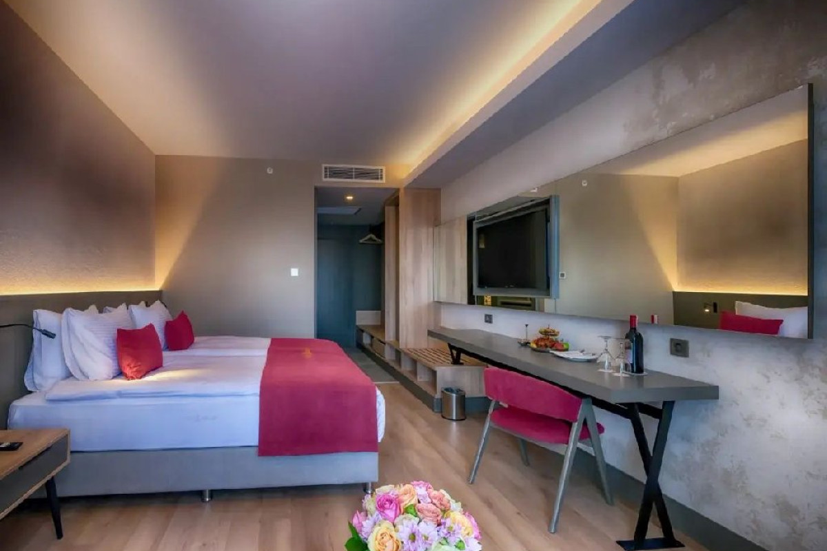 THE X BELEK