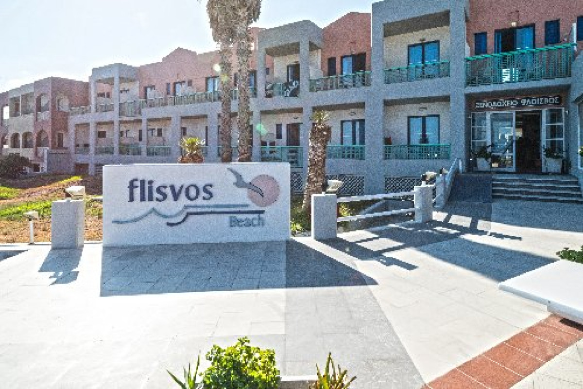 Flisvos Beach