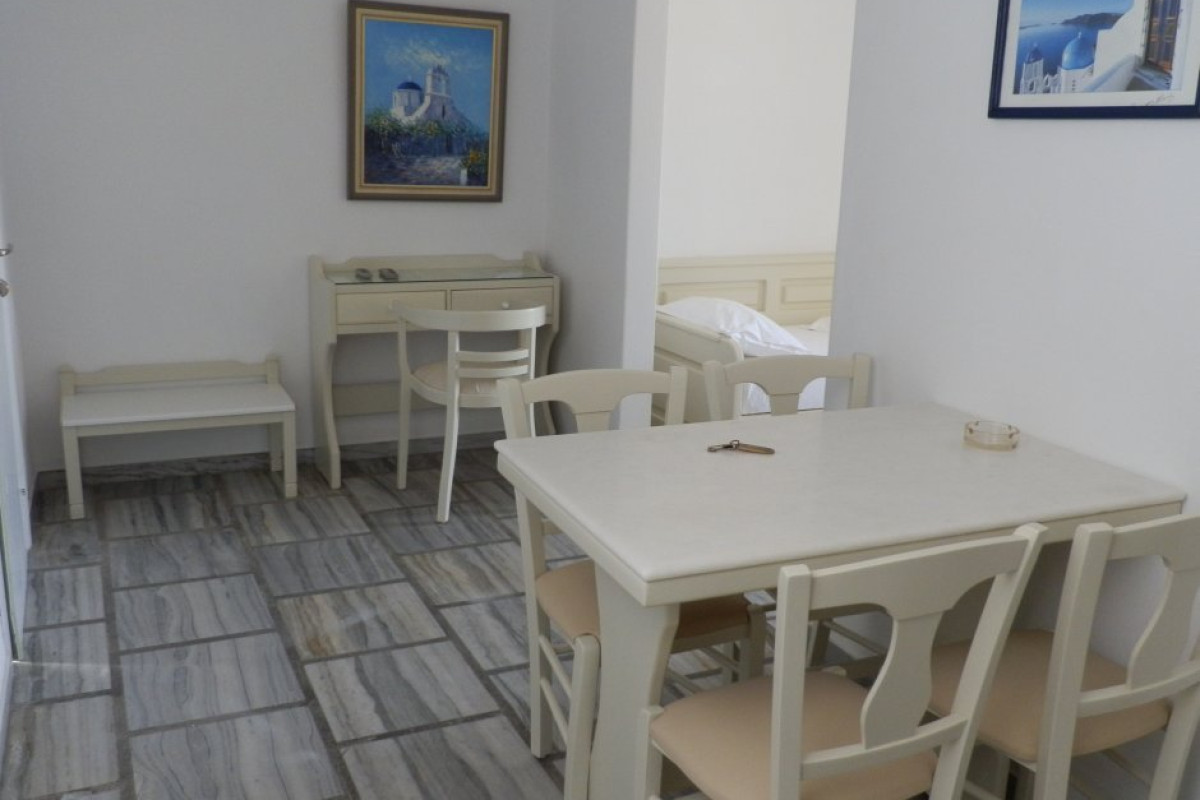 Adonis Hotel Apartments