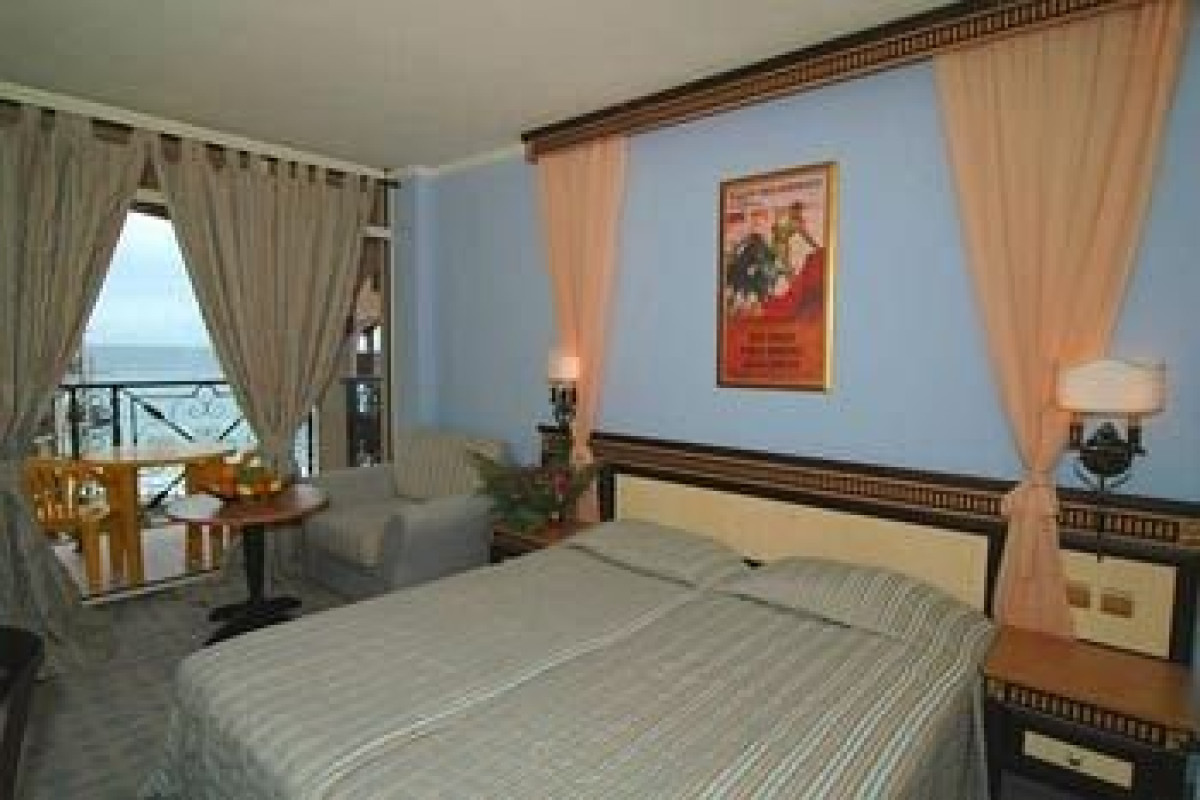 ANDALUCIA BEACH Hotel