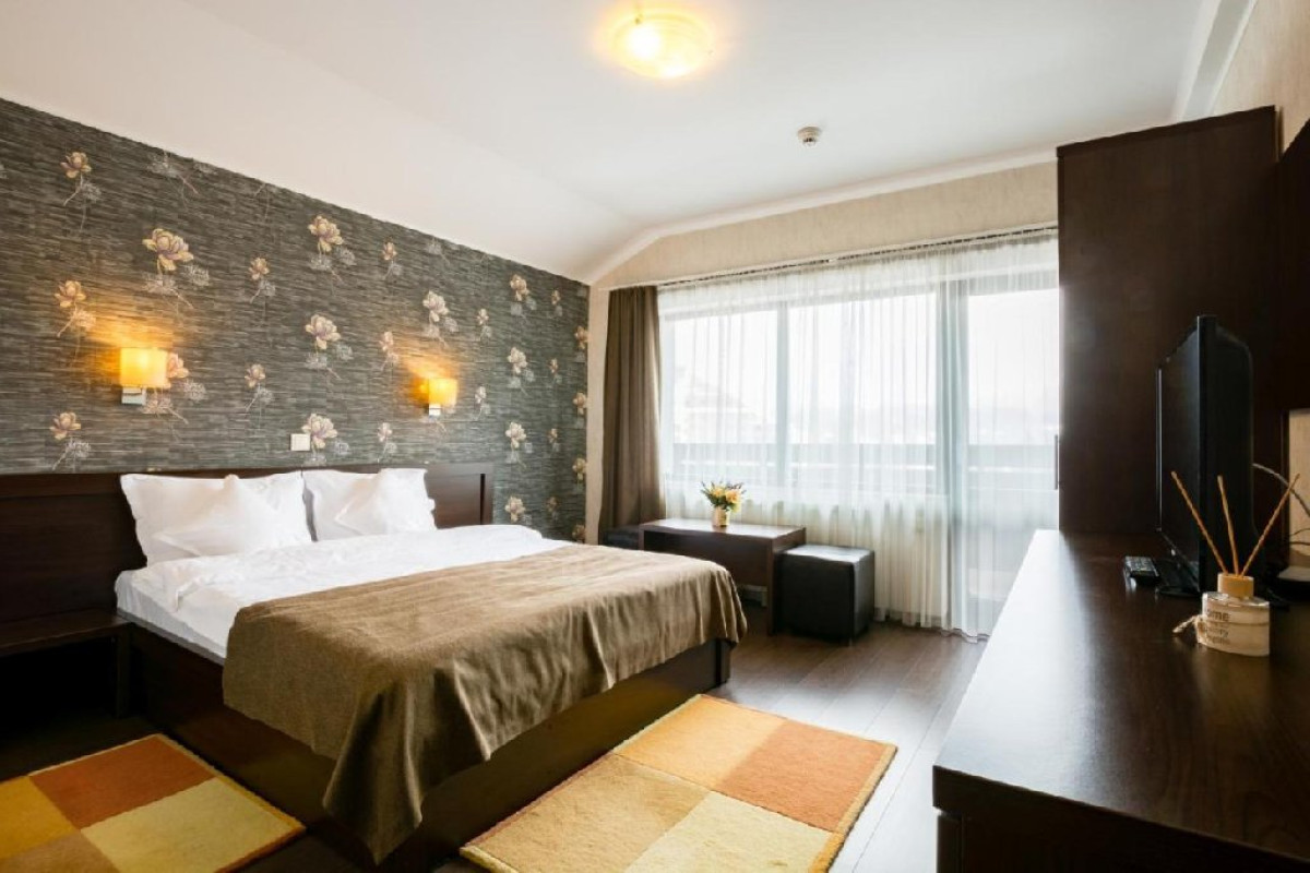 Hera Luxury