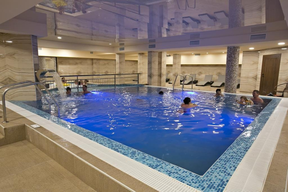 ROYAL GRAND HOTEL AND SPA