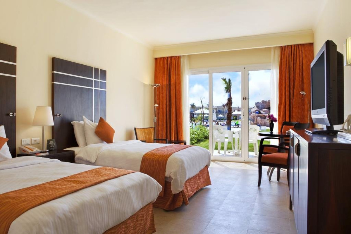 HILTON SHARM SHARKS BAY RESORT