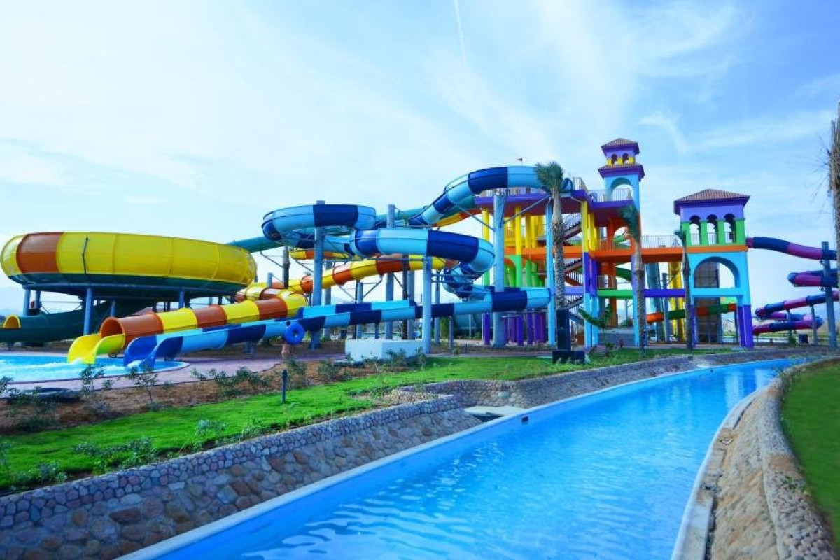 Charmillions Club Aqua Park