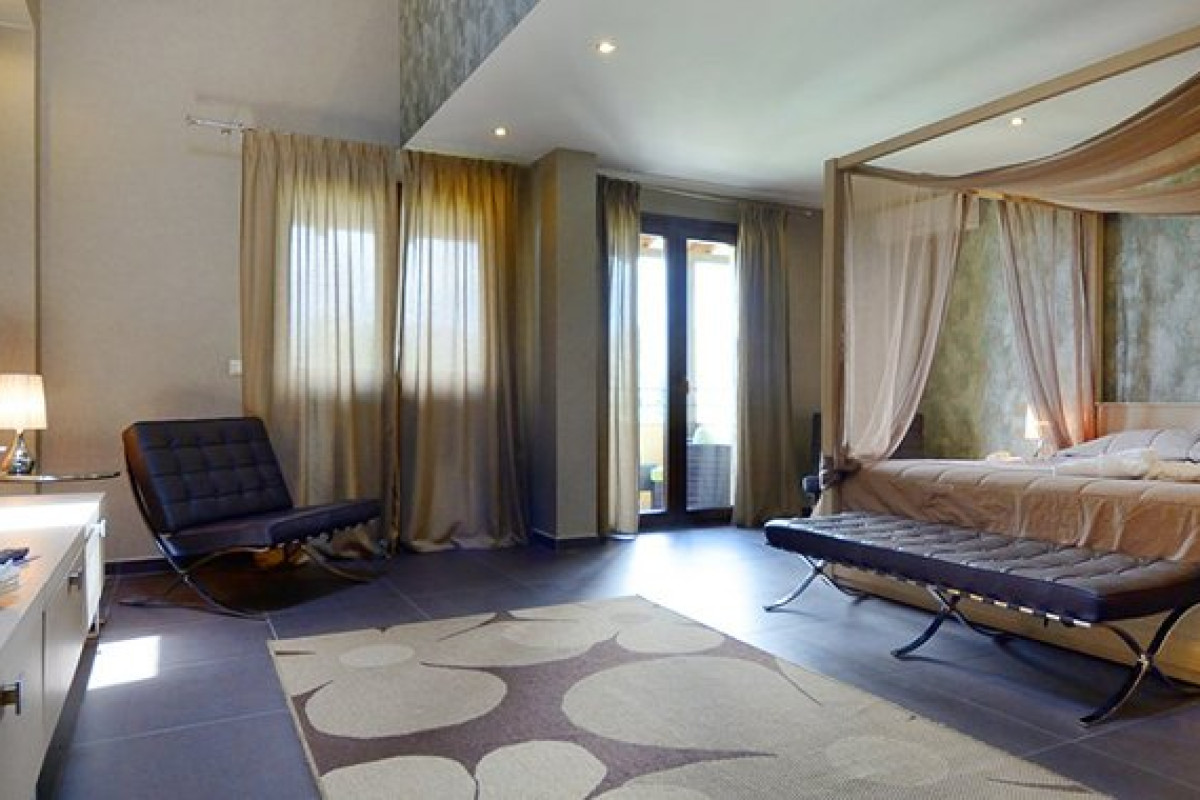 Atrium Hotel (Potos)