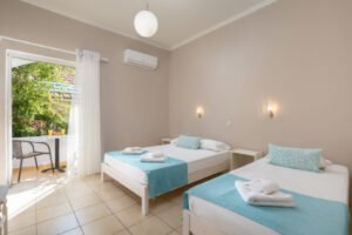 Bella Vista Hotel and Studios