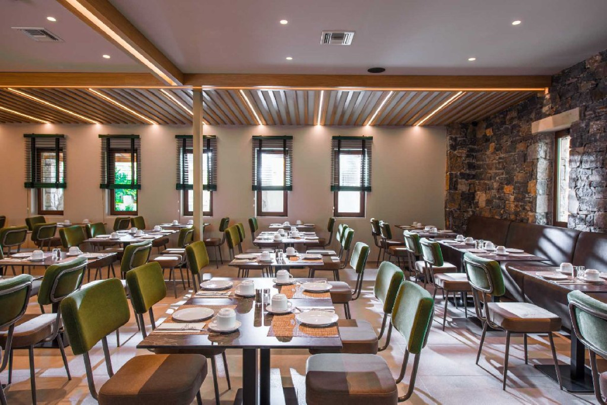 Petousis Hotel and Suites (Crete)