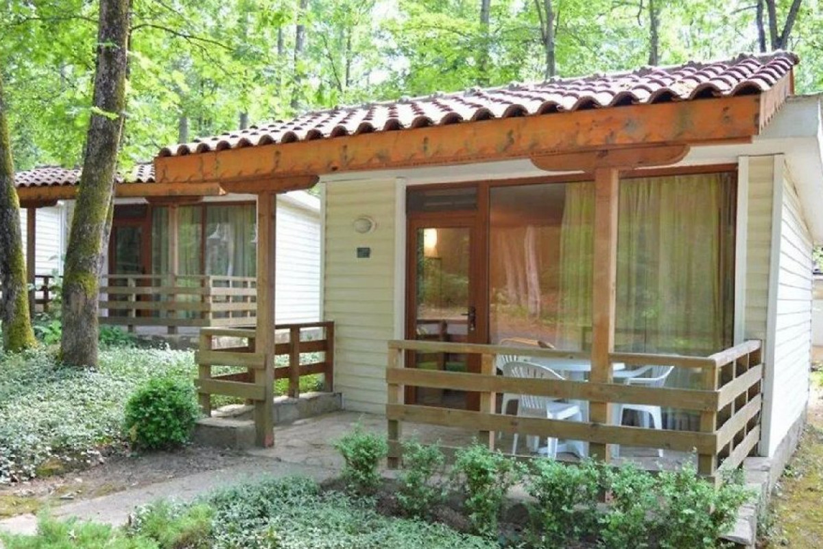 Bungalows HOLIDAY