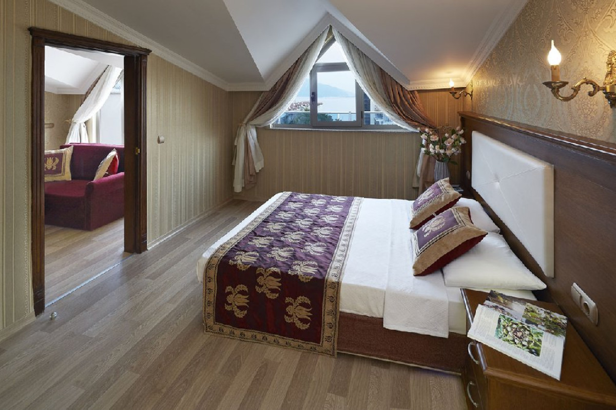 EMRE HOTEL AND BEACH