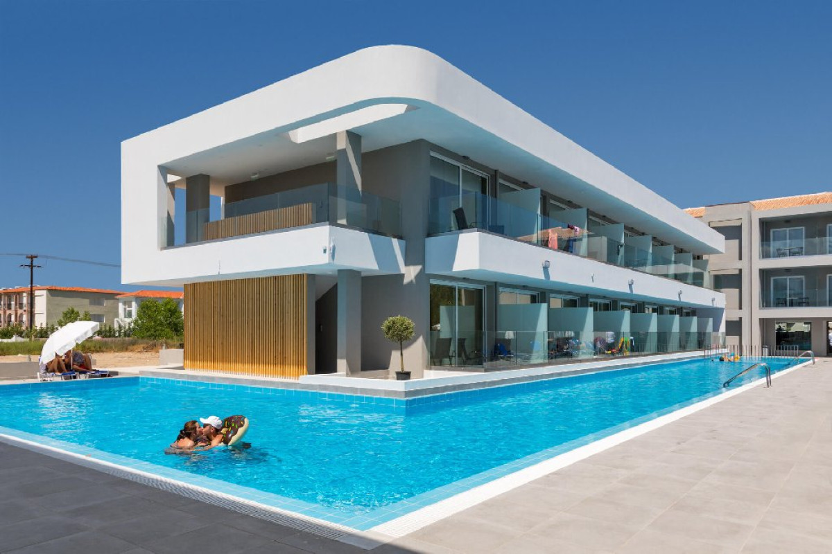 White Olive Premium Hotel (Laganas)