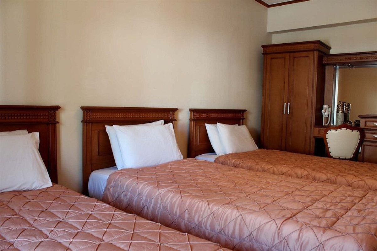 Famissi Hotel