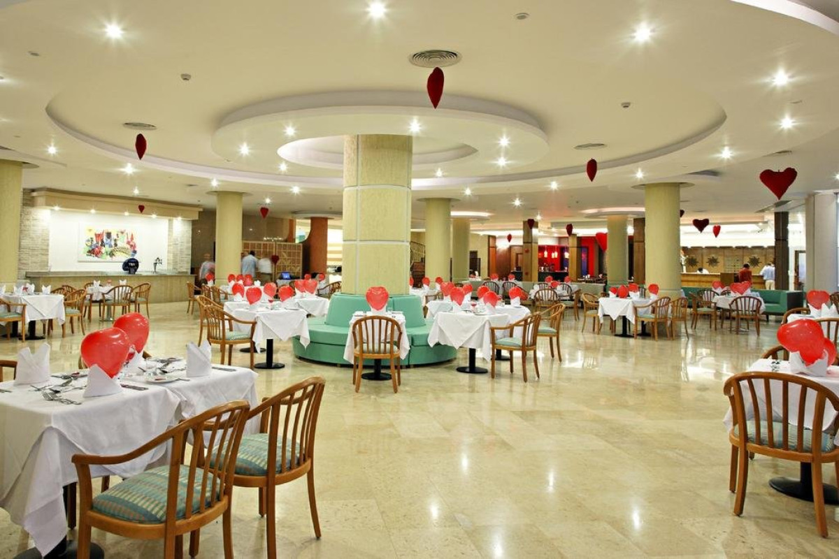 THREE CORNERS SUNNY BEACH RESORT