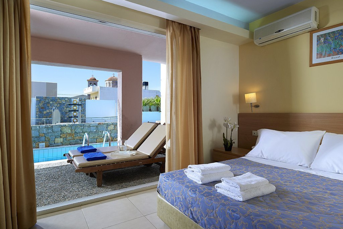 Sissi Bay Hotel