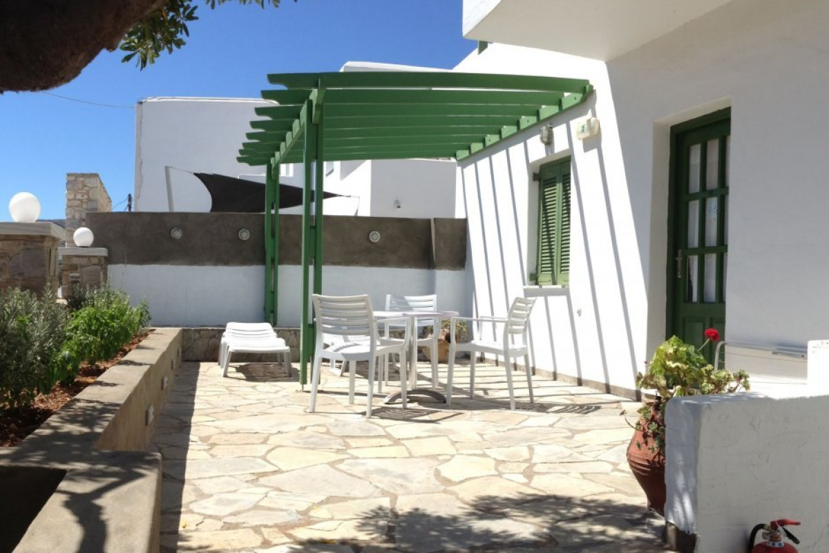 Adonis Hotel Apartments