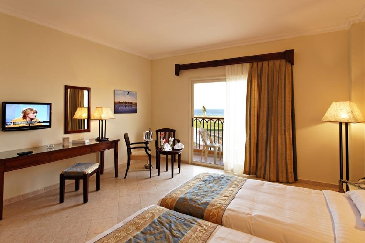 THREE CORNERS SUNNY BEACH RESORT