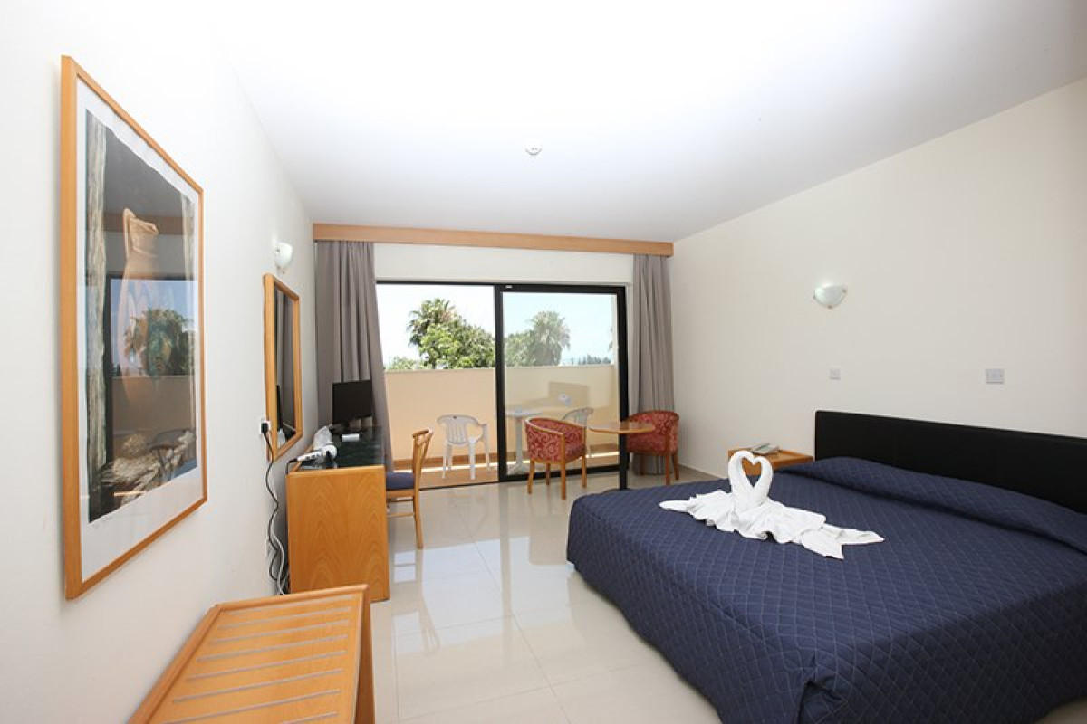 VERONICA HOTEL