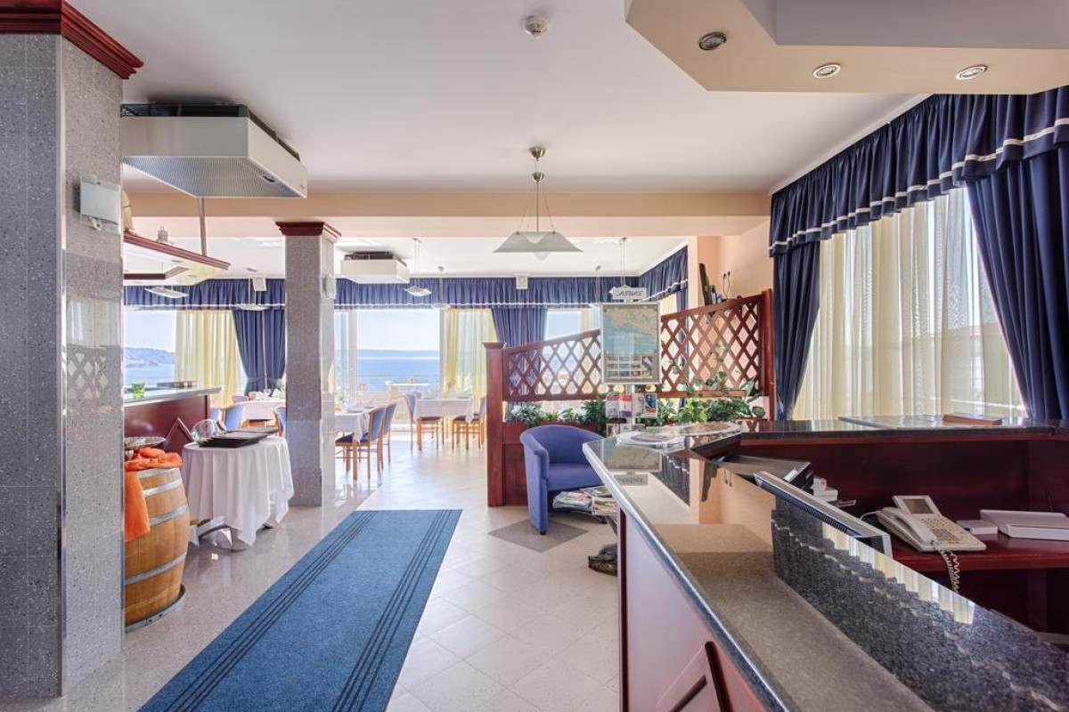 Hotel Viktorija (Trogir)