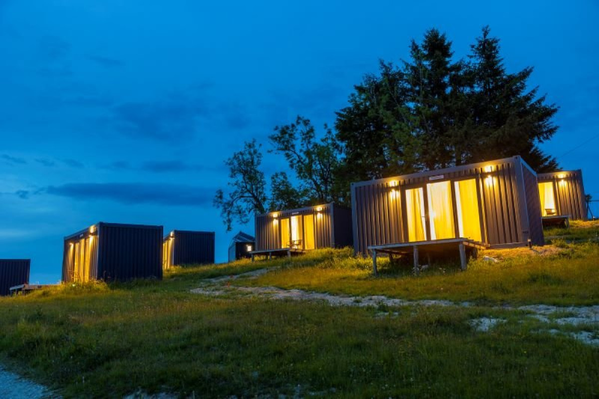Ursa Mica Glamping Resort CMP
