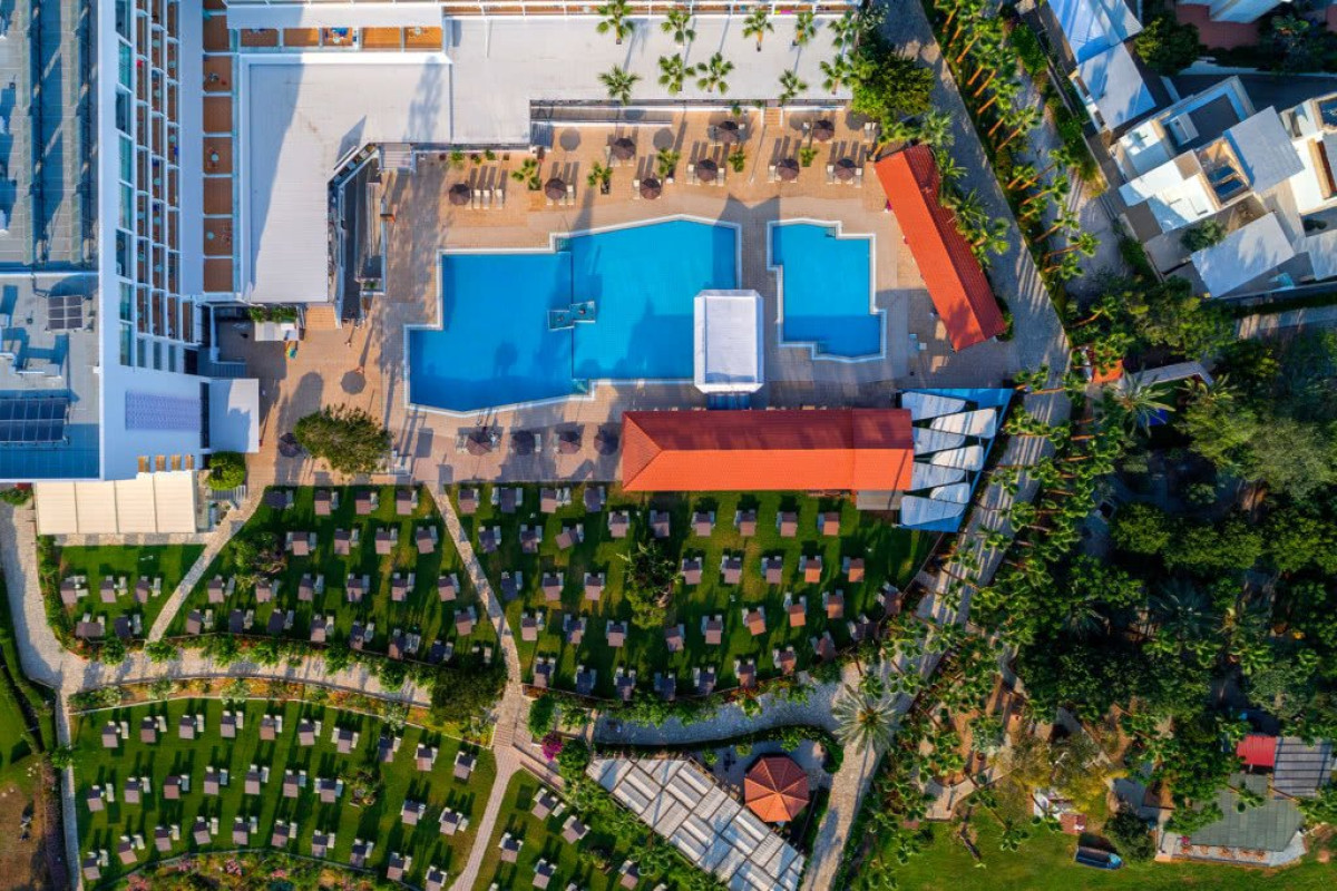 Cavo Maris Beach