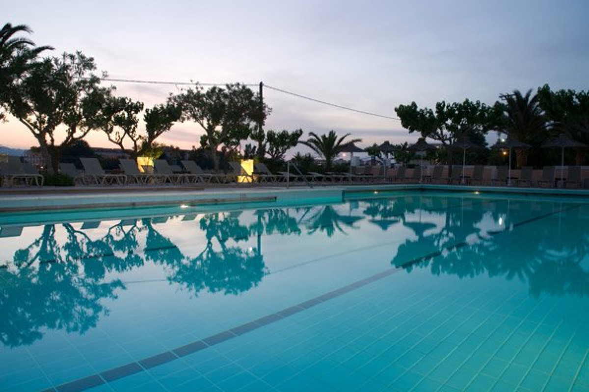 Sirocco - Adults Only (Kalamaki)