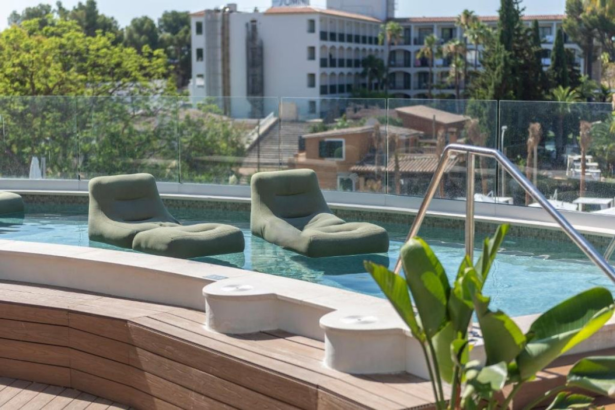 Valentin Grand Park Suite Hotel
