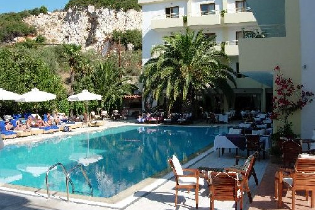 La Piscine Art Hotel