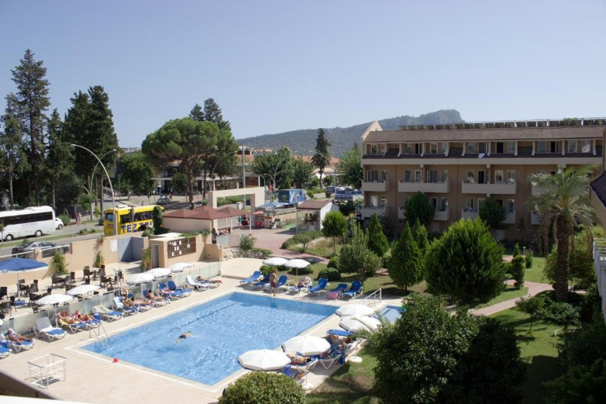 ARES DREAM HOTEL