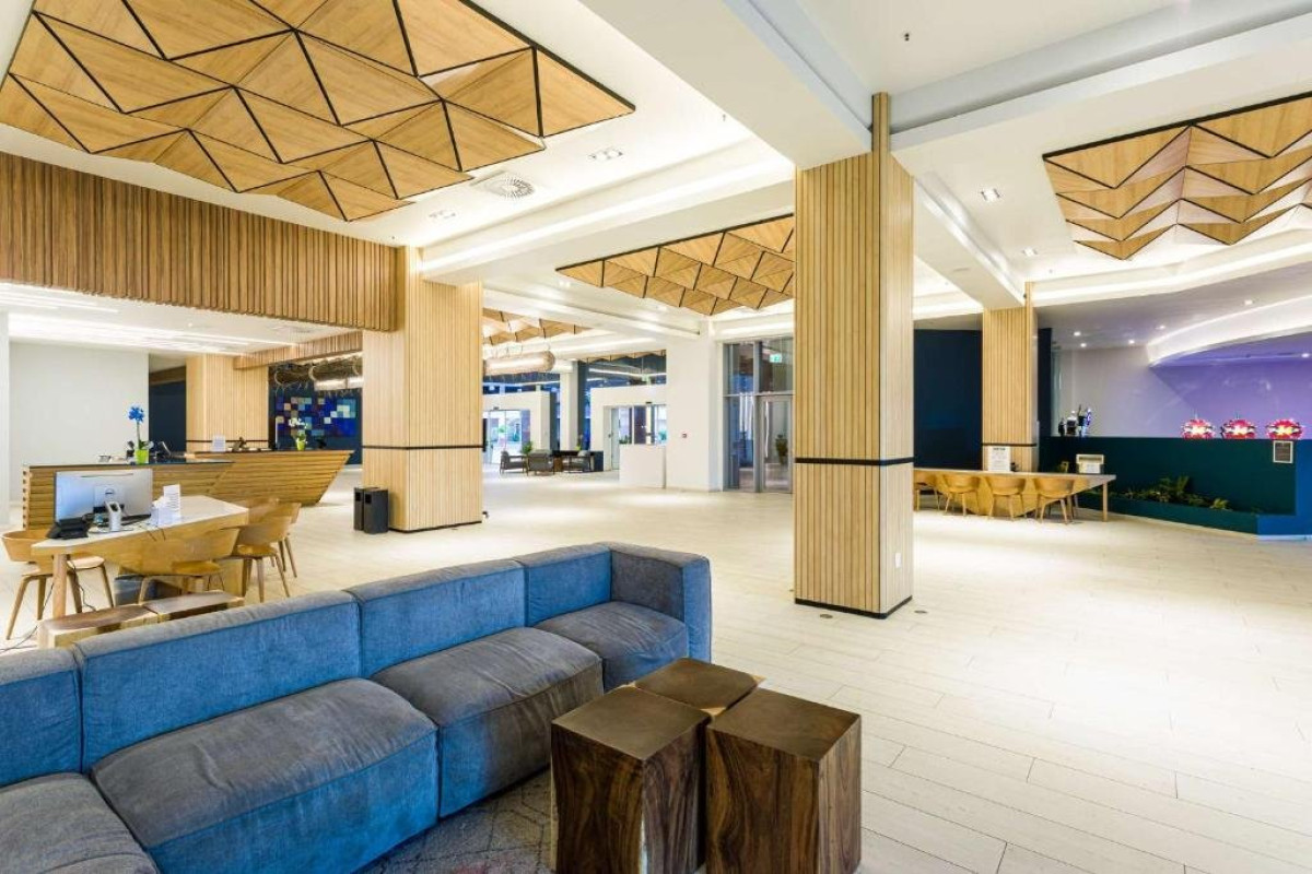Sonesta Maho Beach Resort Casino And Spa