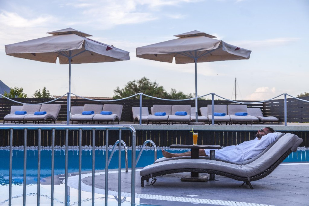 Armonia Hotel (Nidri Area)