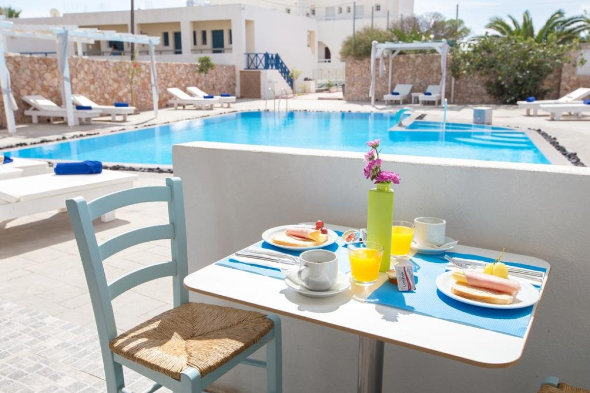 Odysseas (Perivolos - Santorini)