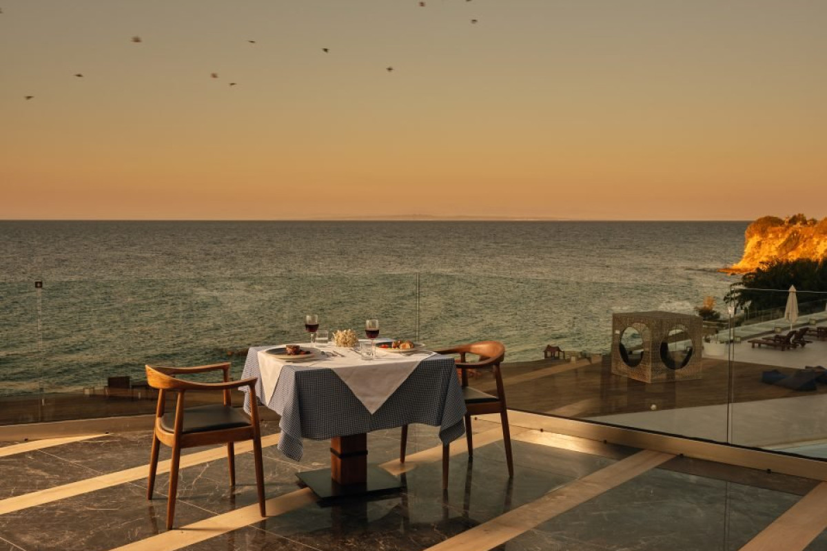 Cavo Orient Beach Hotel