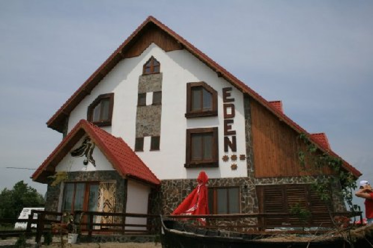 Eden- Crisan