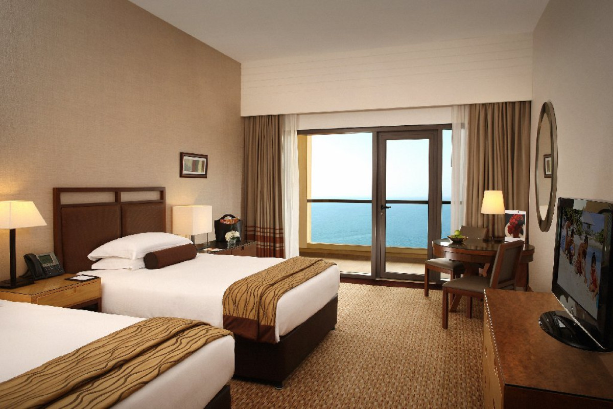 Amwaj Rotana Jumeirah Beach