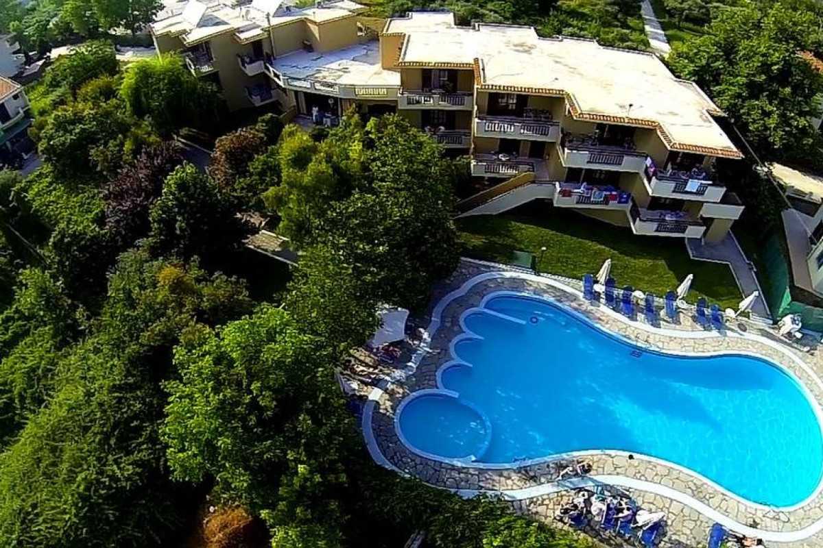 Macedon Hotel (Limenas)