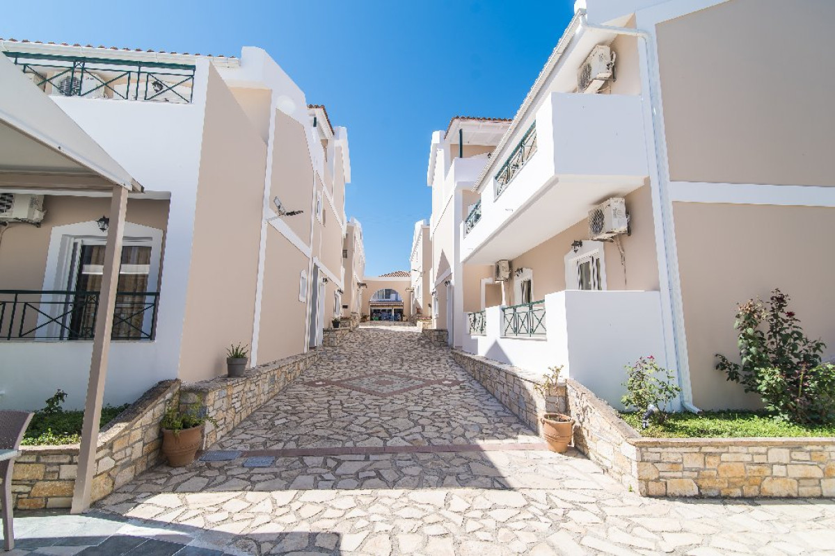 Maistrali Hotel (Tragaki )