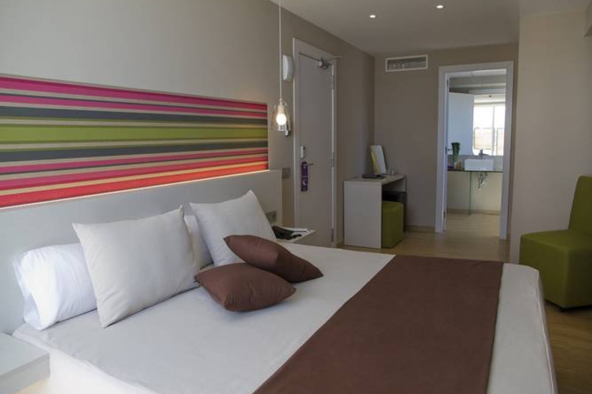 Alegria Plaza Paris (Lloret de Mar)