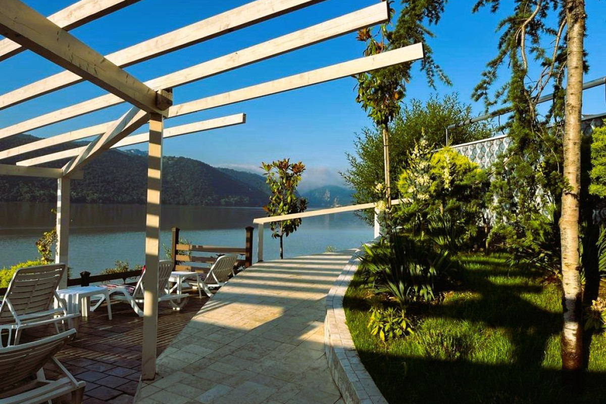 . RIVIERA 990 - Camere de Inchiriat