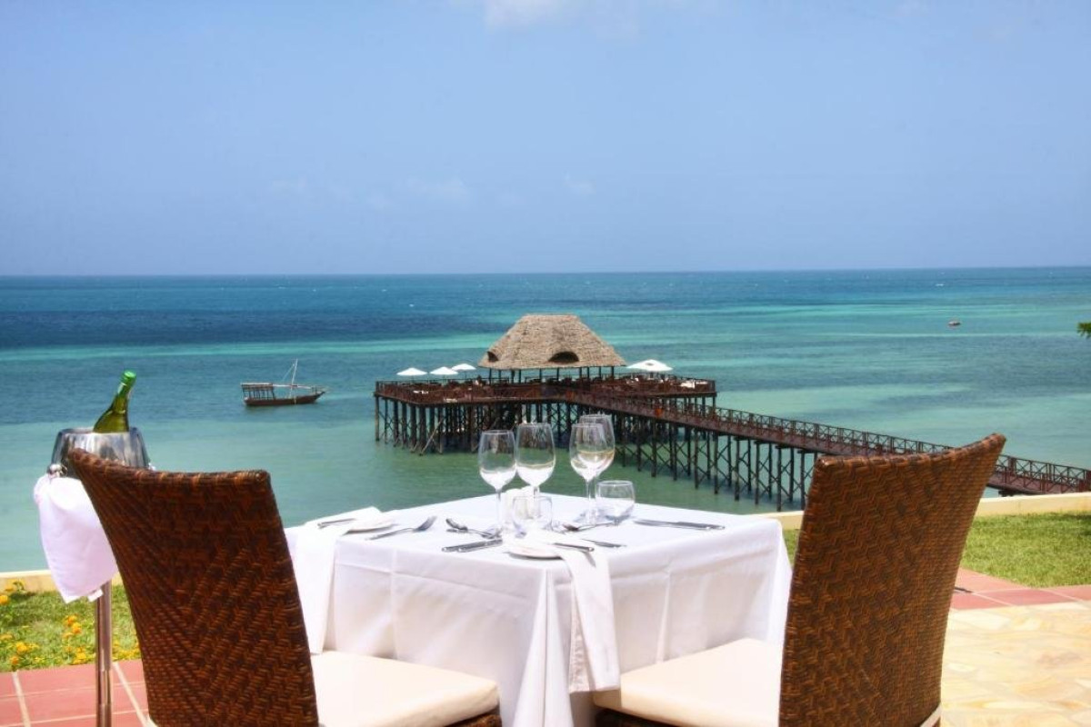 Sea Cliff Resort And Spa (Mangapwani)