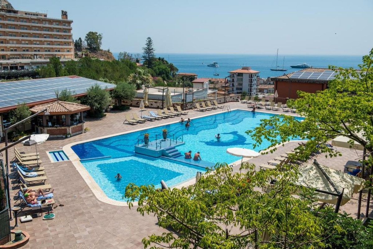 Diamond Giardini Naxos
