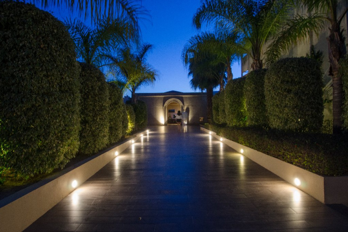 The Ixian All Suites - Adults Only 16+