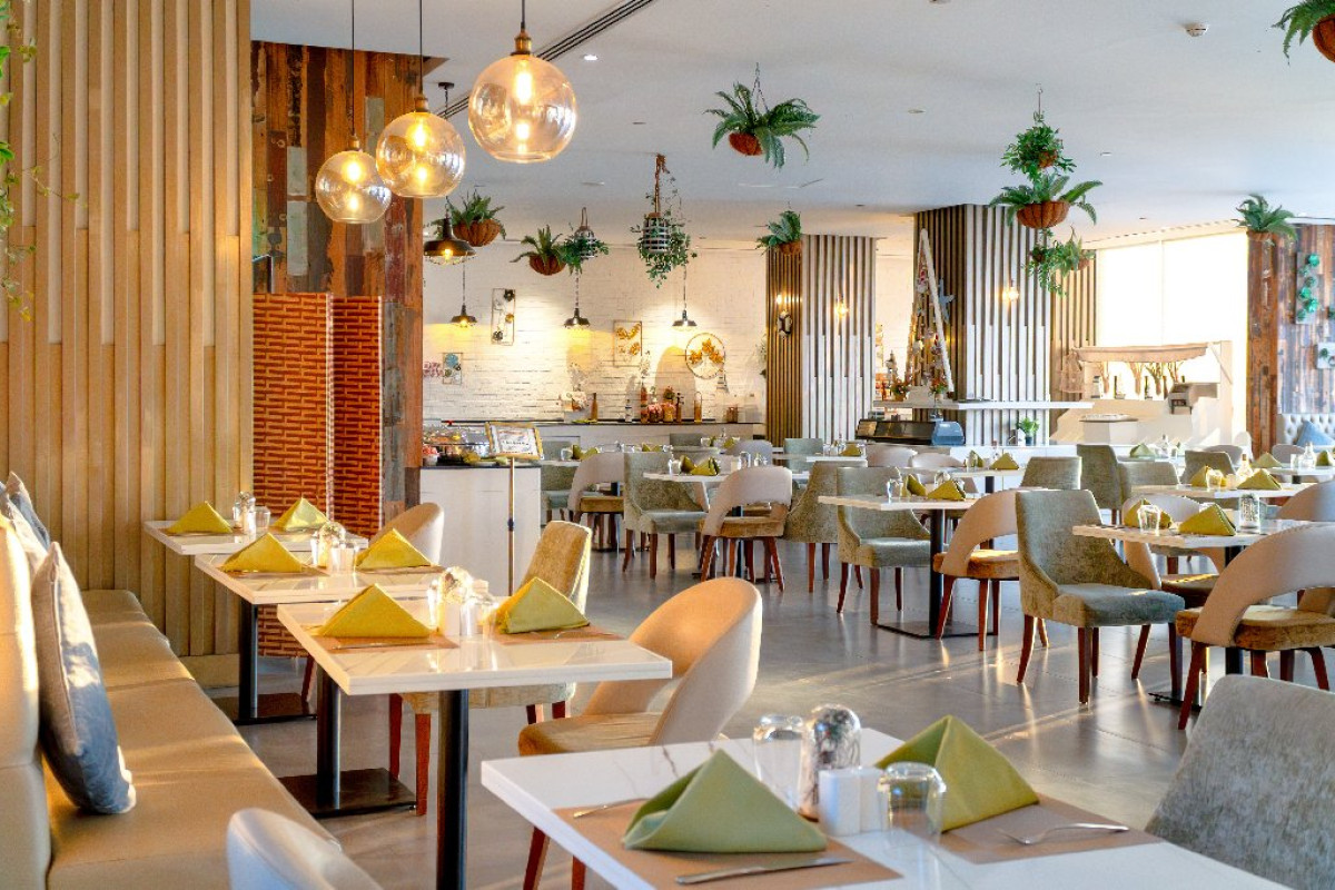 Royal Central The Palm
