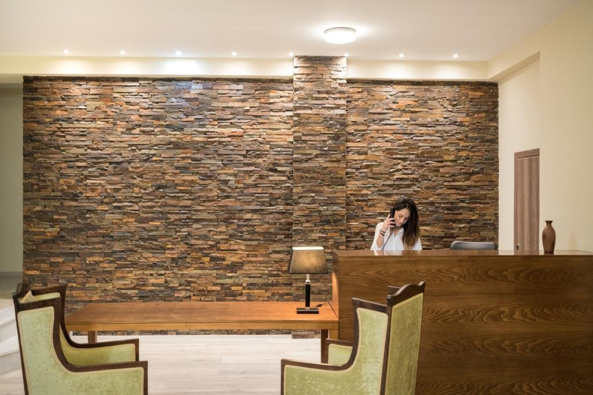 Elegance Luxury Suites (Tragaki)