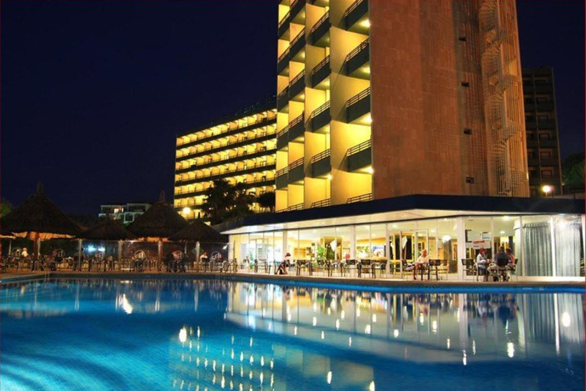 Vibra Beverly Playa