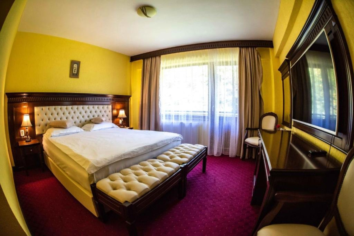 HOTEL TREI BRAZI.