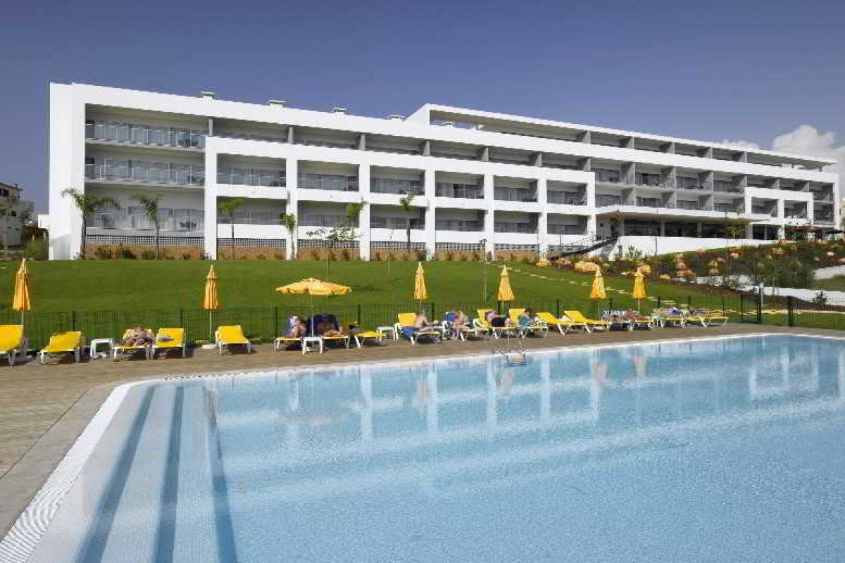 Luna Alvor Village